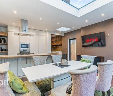 6 bedroom semi-detached house to rent - Photo 3