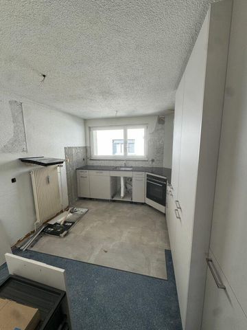 Helle 4½-Zimmer-Wohnung mit neuer Küche und neuem Bad - Photo 2