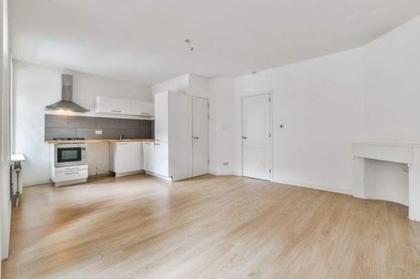 Te huur: Haarlemmermeerstraat 139 HS - Photo 1