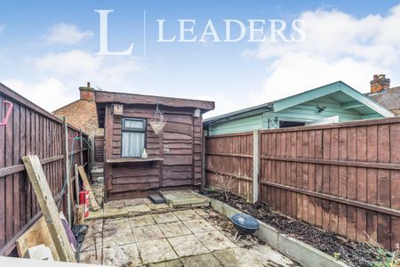 2 bedroom house to rent Margetts Road, Kempston, Bedford, Bedfordshire, MK42 - Photo 2