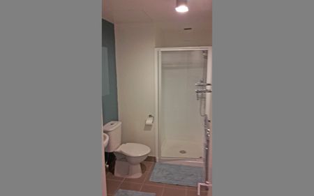 Centrally Located - Photo 3