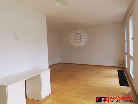 Single-Wohnung mit Schlafnische und Gemeinschaftsdachterrasse direkt beim Karlsplatz! - Photo 2