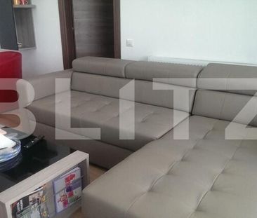 Apartament cu 3 camere, 80 mp, complex rezidențial, zona centrală - Fotografie 2