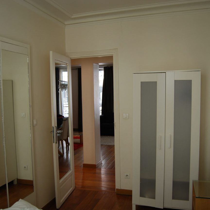 Location Appartement 3 pièces 45m² PARIS 7ème - Photo 1