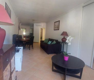 Location Appartement 3 pièces 71m² NICE 06100 - Photo 3