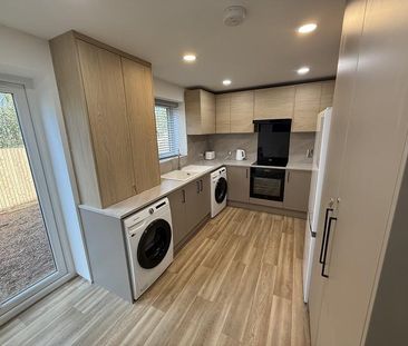 1 bedroom in a house share to rent - Photo 6