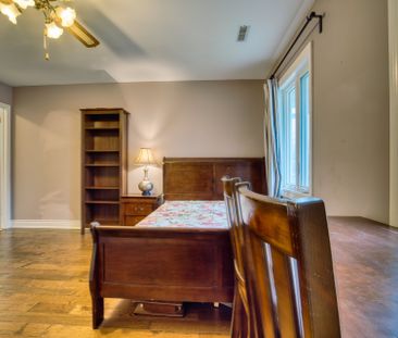 For Lease - 37 Allangrove Crescent Unit# Second Floor, Toronto, Ont... - Photo 1