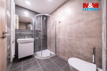 Pronájem bytu 1+kk, 32 m - Fotografie 3