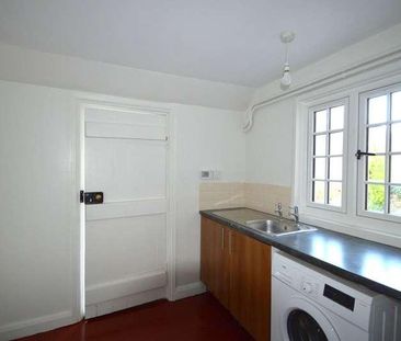 Bovingdon Road, Braintree, CM7 - Photo 3