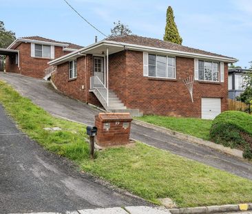 LOW MAINTENANCE! - Photo 2