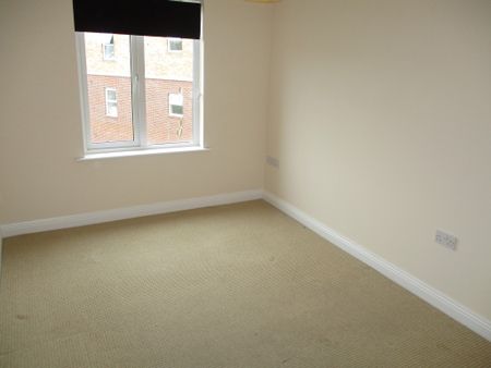 2 Bedroom - Photo 5