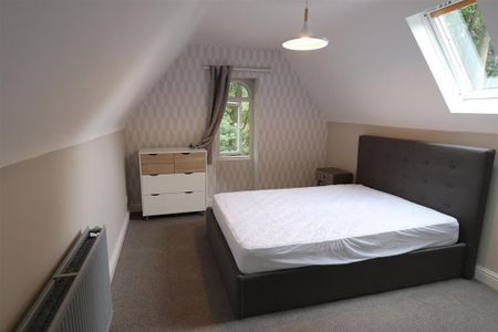 8 bedroom detached house to rent - Photo 4