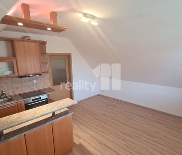 Pronájem bytu 1+kk a garsoniéry 33 m² - Photo 3
