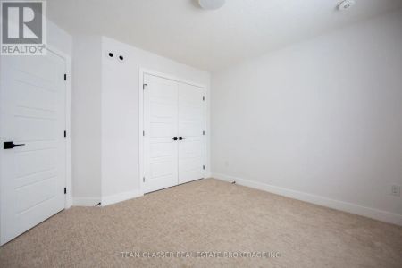 185 RENAISSANCE DRIVE - Photo 3