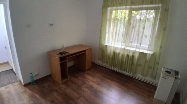 Apartament de inchiriat, 3 camere, decomandat, 65 mp, Pacurari, PETRU PONI, PIZZA SMILE, Cod 160170 - Fotografie 1