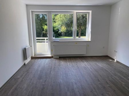Helle 3-Zimmer-Wohnung mit Balkon - Foto 2
