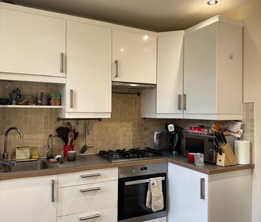 Room in a Shared House, Rhyl Street, NW5 - Photo 6