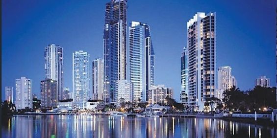 Surfers Paradise Large 1 Bedroom + study furnished unit - Photo 3