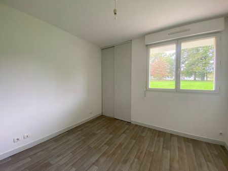 ALLEE DE LA CORNUE, T2 de 40m² avec terrasse et parking ! - Photo 4