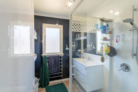 Discover comfortable family living - Photo 4