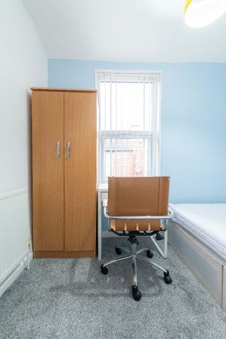 Adelaide Road, Kensington, Liverpool. - Photo 4