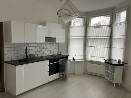 1 Bed Flat, The Avenue, SO17 - Photo 5