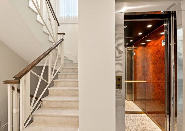 6 bedroom luxury Villa for rent in Marbella, Spain