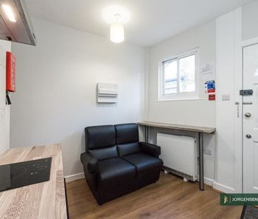 Studio to rent - Photo 3