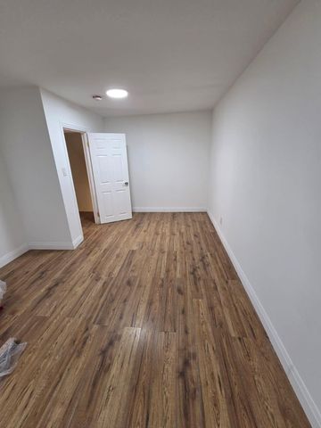 For Lease - 12 College Crescent Unit# Bsmt, Barrie, Ontario - Photo 4