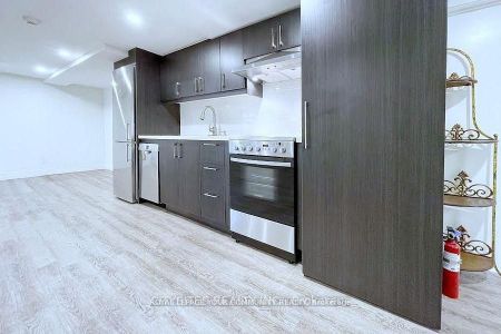 For Lease - 299 Rosewell Avenue Unit# Lower, Toronto, Ontario - Photo 4