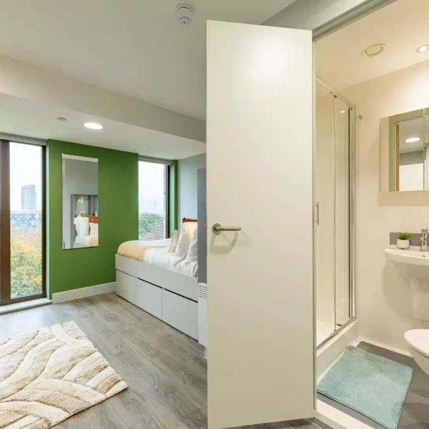 Platinum Plus Studio - Photo 1