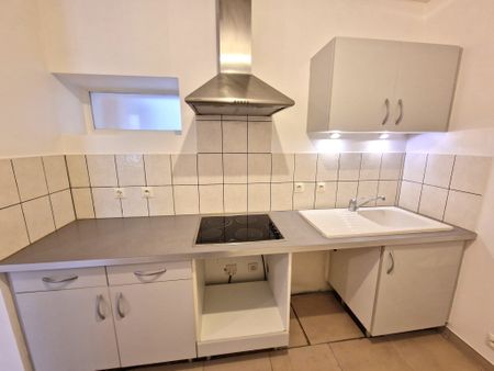 Location Appartement 2 pièces 59m² MONTELIMAR 26200 - Photo 3