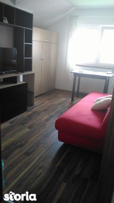 Inchiriez apartament 2 camere, cladire noua, centru! - Fotografie 1