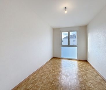 4-room apartment near the Collège du Léman - Photo 3