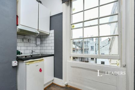 Studio to rent - Photo 4