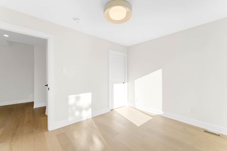 For Lease - 132 CARILLON Street Unit# A, Vanier and Kingsview Park, Ontario - Photo 4