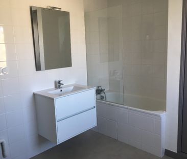 Location Appartement 2 pièces 40m² - Photo 4