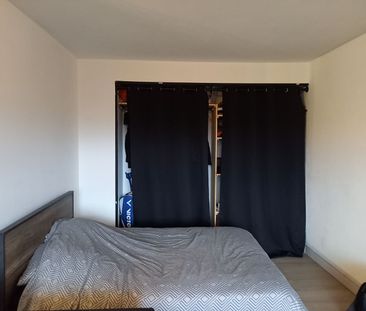 Location Appartement 1 pièce 36m² - Photo 3