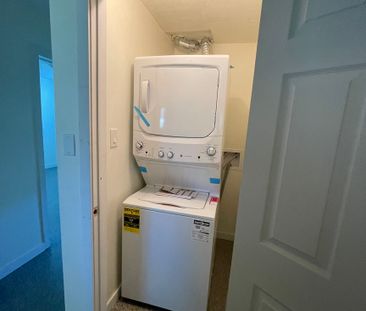 #3 11839 45 Street Northwest - Photo 4