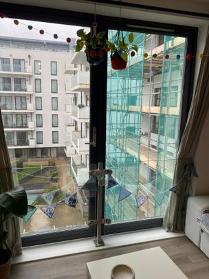 1 Bed Flat, Invicta, BS1 - Photo 1