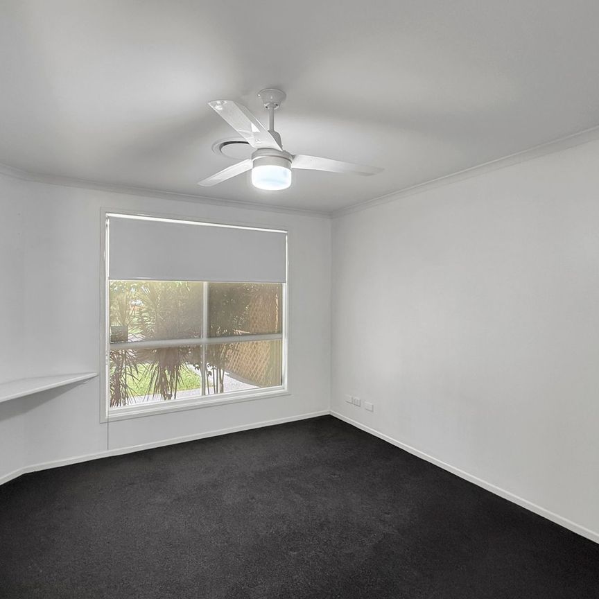 12 Oxford Close, 4556, Sippy Downs Qld - Photo 1