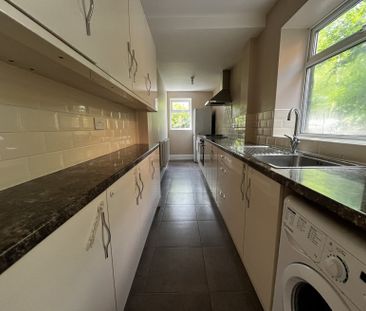 2 bedroom house to rent - Photo 2