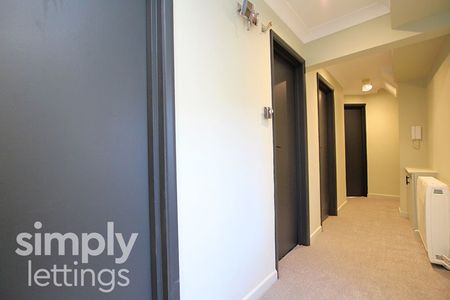 2 Bed property for rent - Photo 2