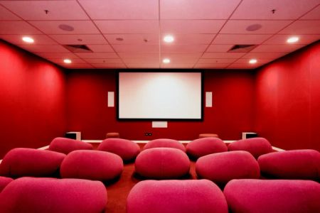 8 Bedroom Apartment - Photo 2