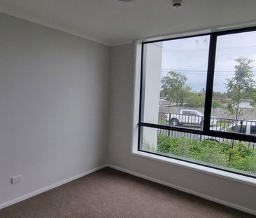 Apartment Full of Sunlight - Photo 6