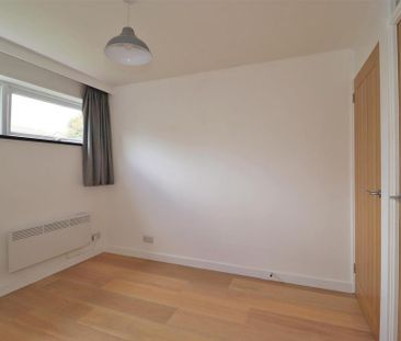 1 bedroom ground floor maisonette to rent - Photo 3