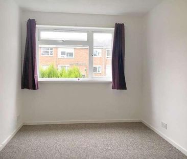 Overton Place, West Bromwich, B71 - Photo 5
