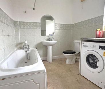 2 bedroom bungalow to rent - Photo 1