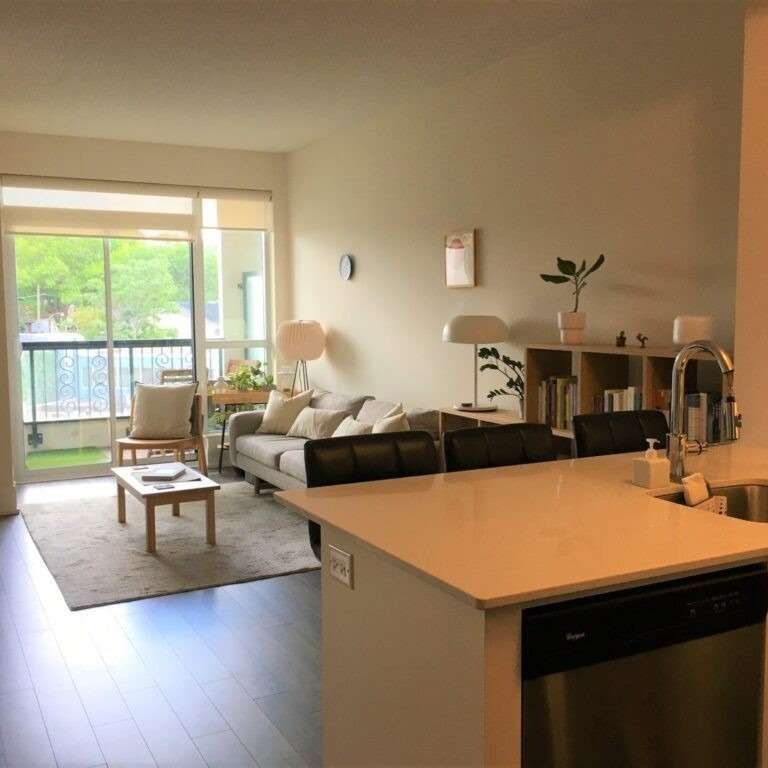 For Lease - 1 Old Mill Drive Unit# 519, Toronto, Ontario - Photo 1