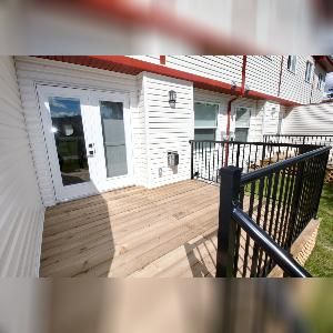 Fully Furnished Move In Ready 3 Bed 3.5 Bath Westpark Fort Sask - Photo 1